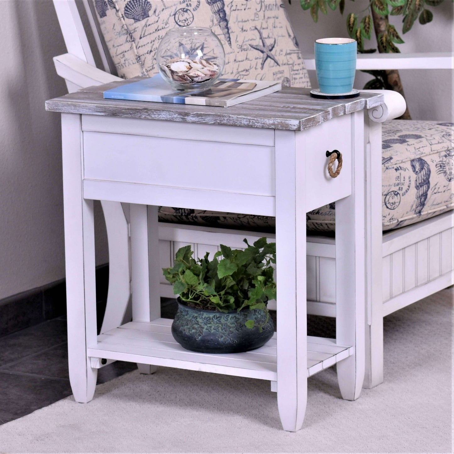 Sea Winds Trading Picket Fence Chairside Table B78205